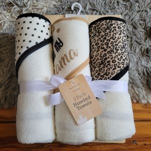 NEW‎ Modern Baby 3 Pack Hooded Towels